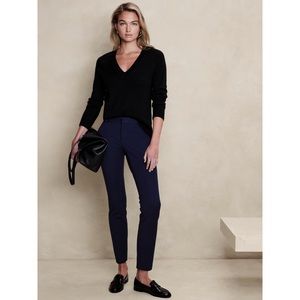 Banana Republic Women’s Blue Sloan Pants, Size 6